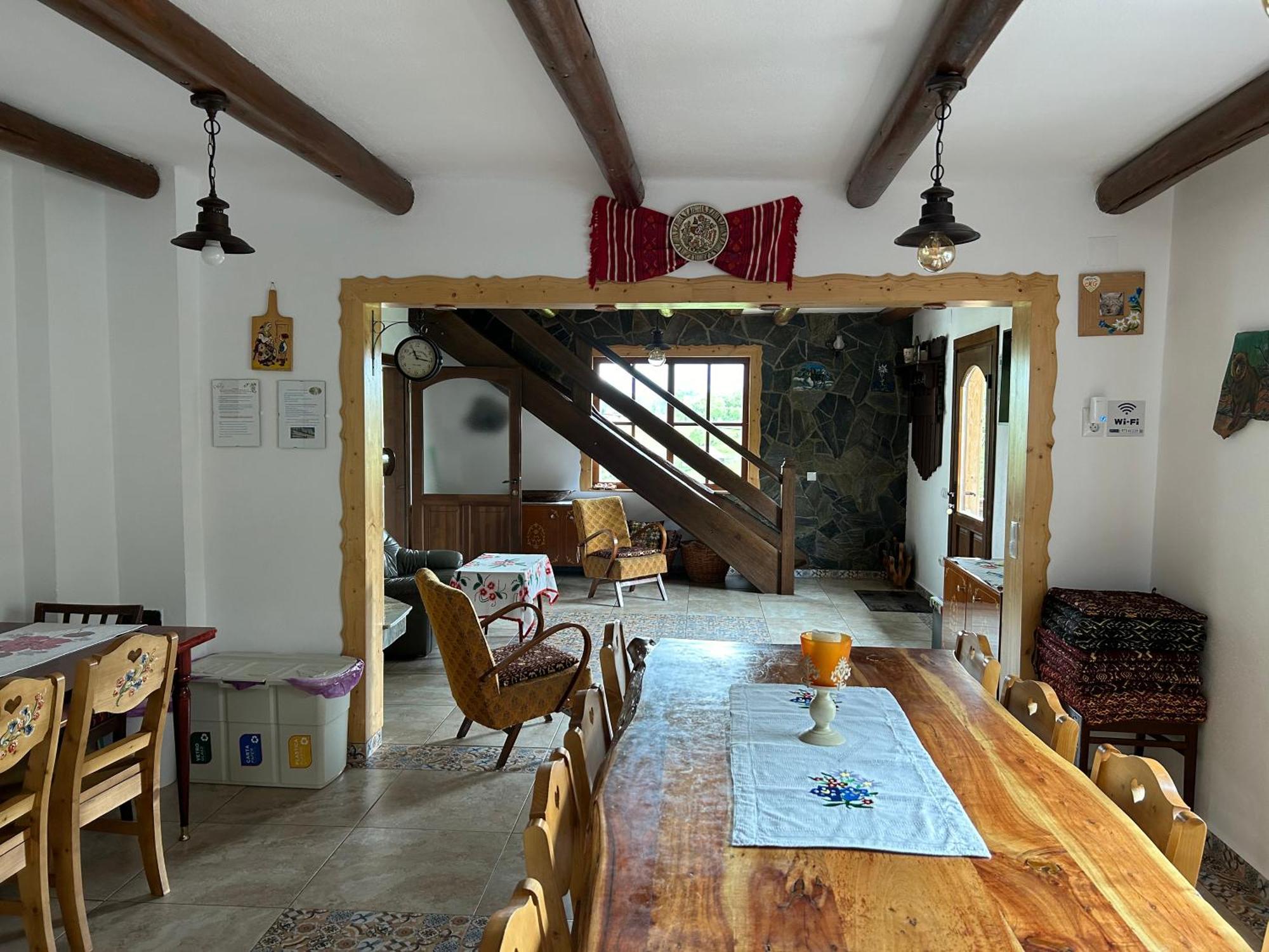 Casa Muchia Lui Girnita Villa Braşov Exteriör bild